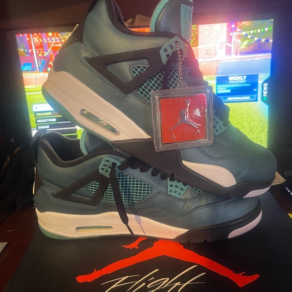 Jordan 4 teal - Picture 3 of 7